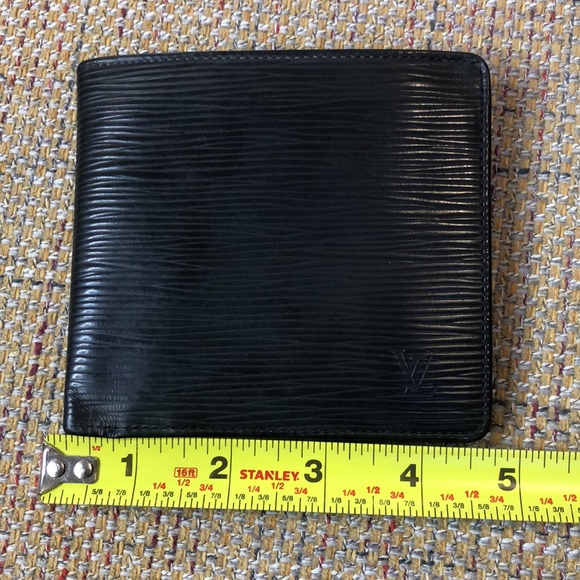 W LOUIS VUITTON Marco Black Epi Leather BiFold Wallet SP0095 - Picture 17 of 17